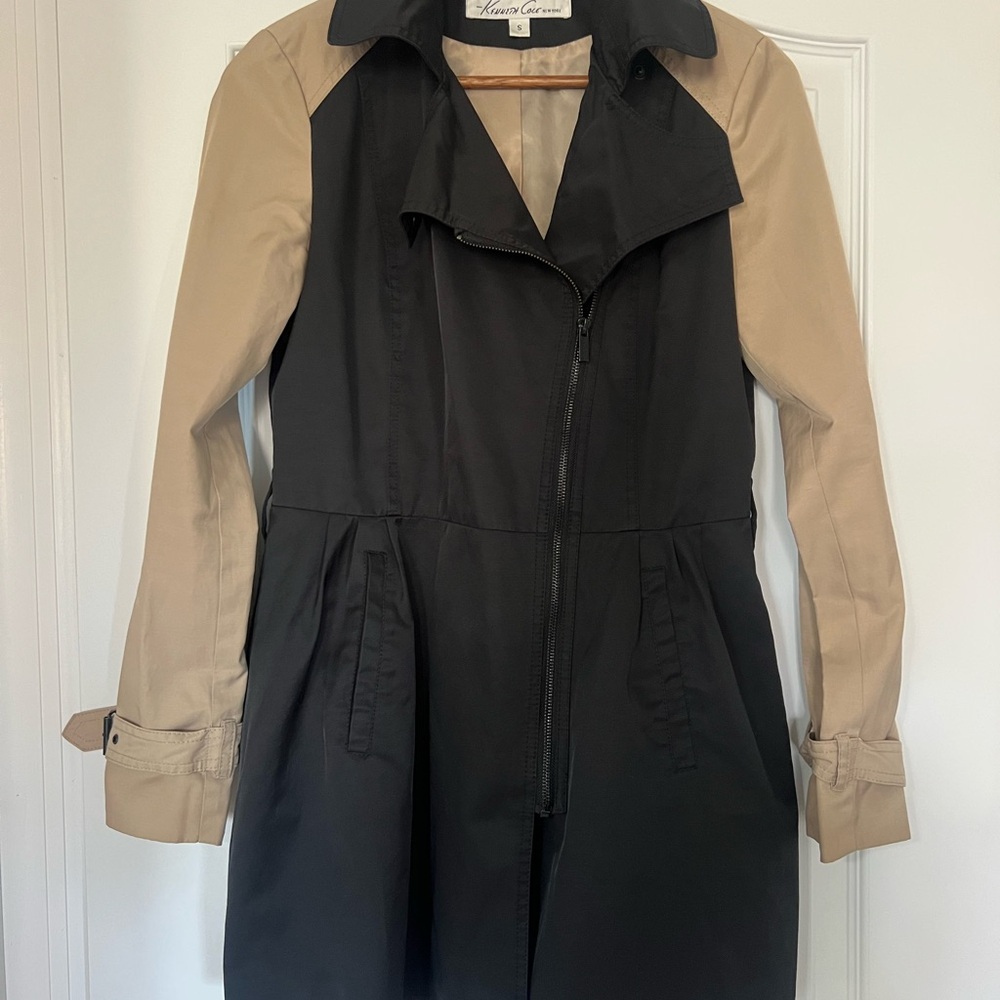 Kenneth Cole Black and Tan Coat with a belt